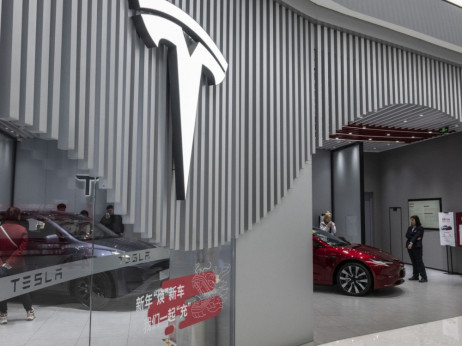 Tesla oslabila u Kini i razočarala svetske investitore