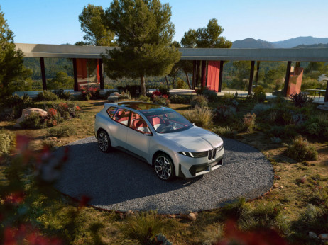 BMW otkrio novi model električnog automobila koji konkuriše Tesli i Mercedes-Benzu