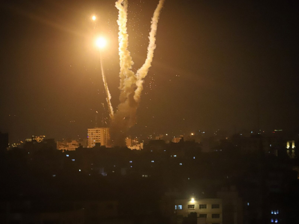 Iran napao Izrael, ispaljeno više od 200 projektila i dronova