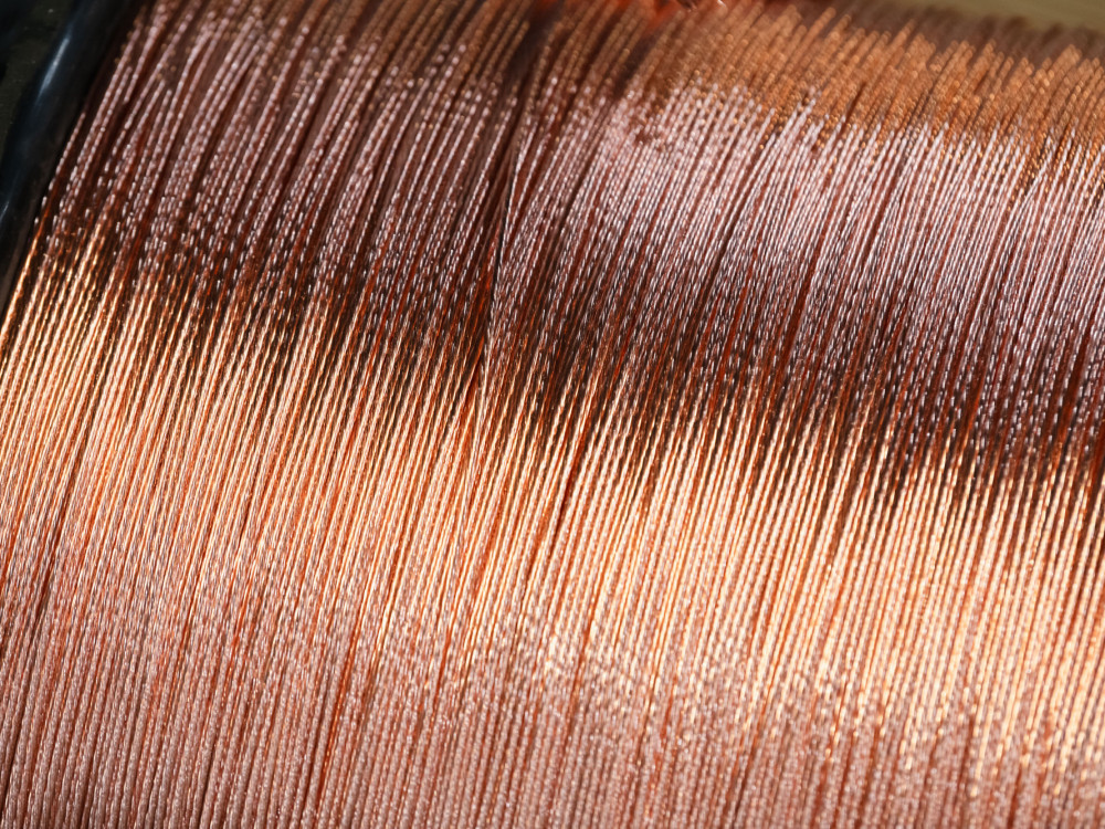 Bakar se vraća na 10.000 dolara po toni, dok osnovni metali klize