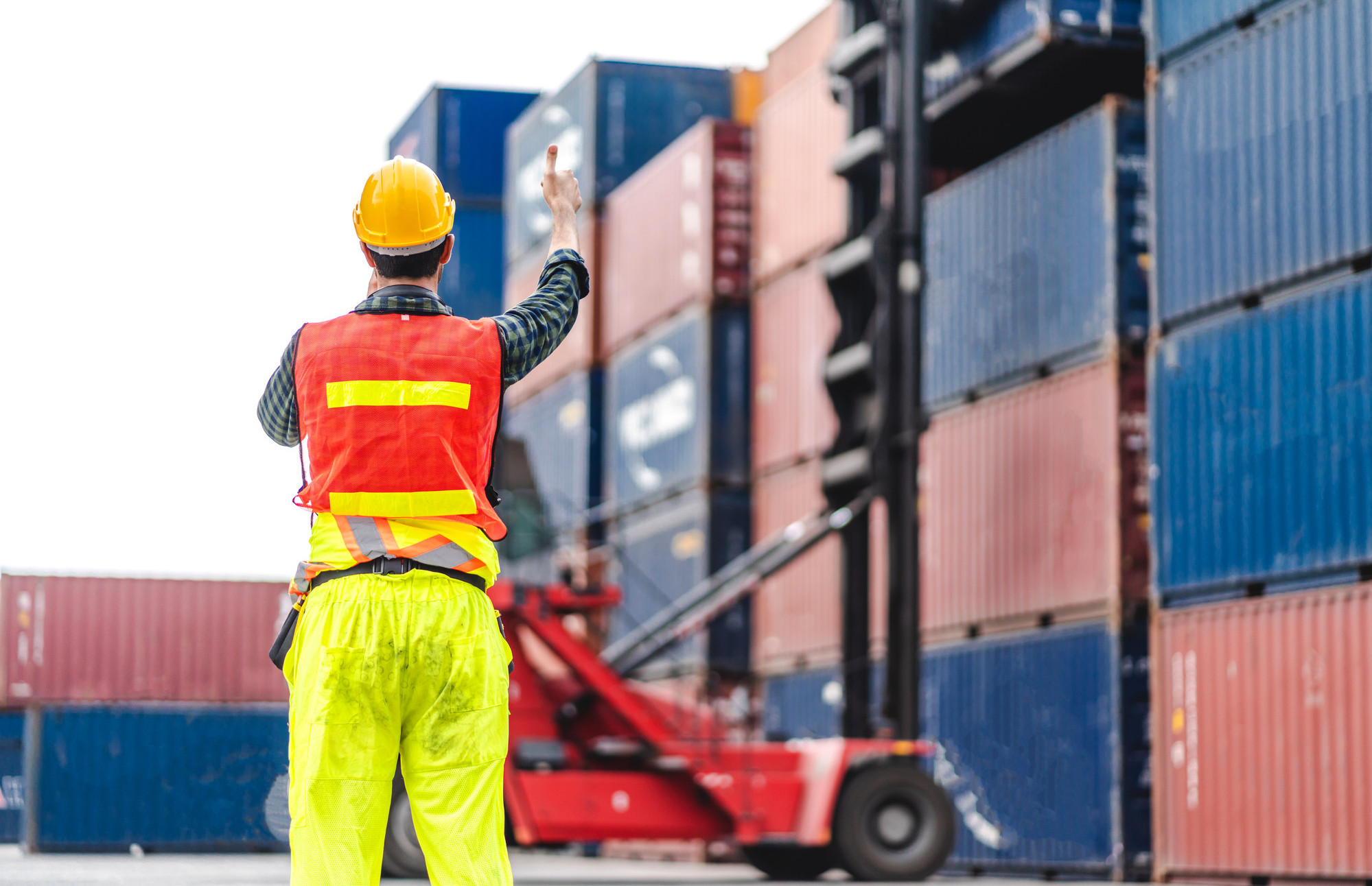 Ukratko iz sveta - stupile na snagu nove carine na čelik i aluminijum