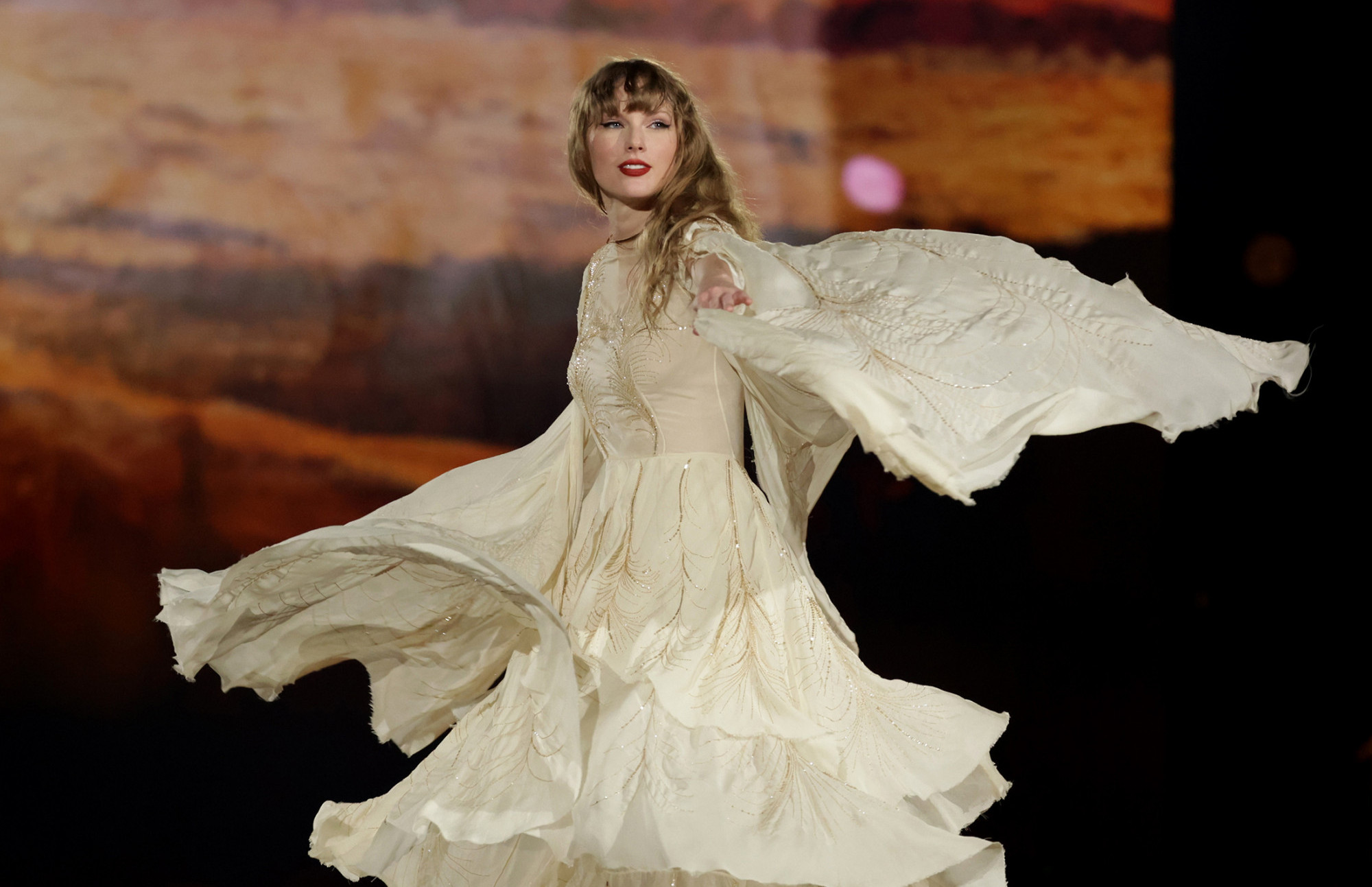 Ko je dizajner makedonskog porekla čije kreacije nosi Taylor Swift