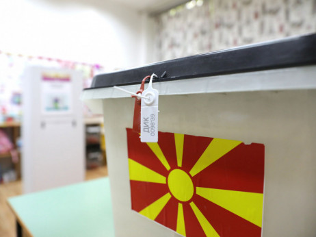 Opoziciona kandidatkinja vodi na izborima u S. Makedoniji