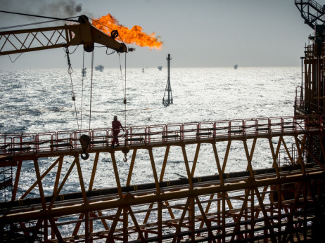 Cena nafte ponovo pada nakon blagog rasta