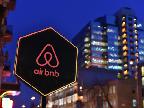 Rezervacije preko Airbnb-ja slabe i utiču na pad akcija