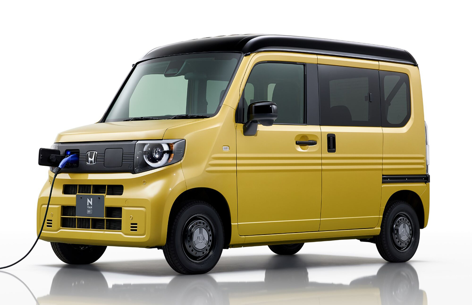 Honda predstavila električni kombi, cena od 15.500 dolara