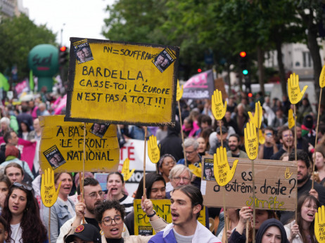 Hiljade ljudi na ulicama u Francuskoj, protestuju protiv krajnje desnice