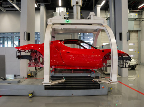 Vodimo vas u Ferrari fabriku za proizvodnju prvih električnih superautomobila