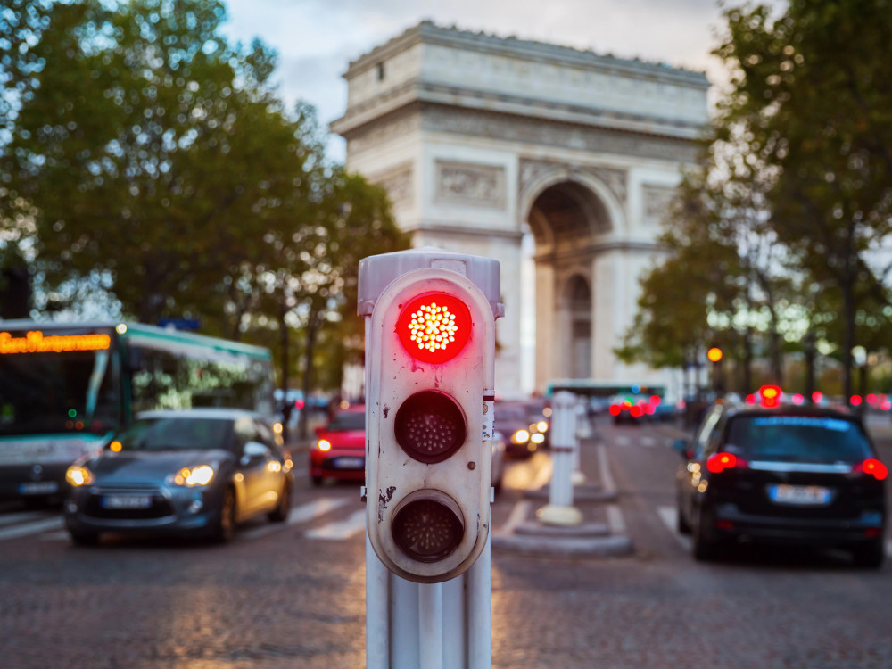 Ukratko iz sveta: Barnier pokušava da spreči rušenje francuske vlade