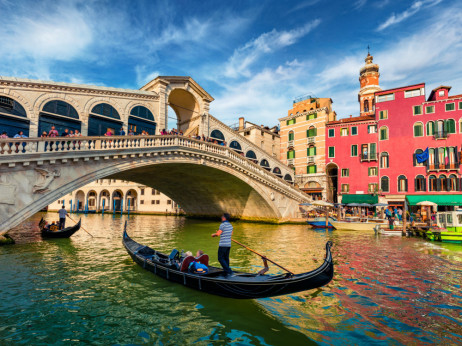 Ulazna taksa Veneciji donela dva miliona evra