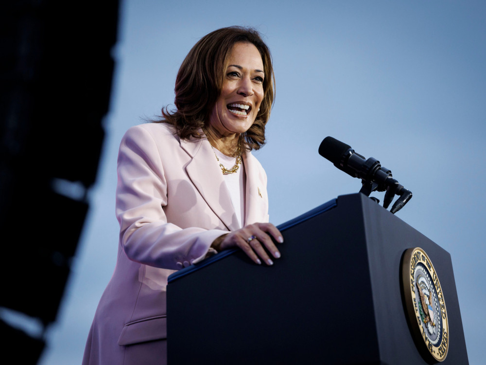 Ko je Kamala Harris koja će se upustiti u bitku protiv Trumpa?