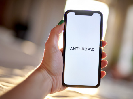 Google pod lupom britanskih regulatora zbog Anthropica