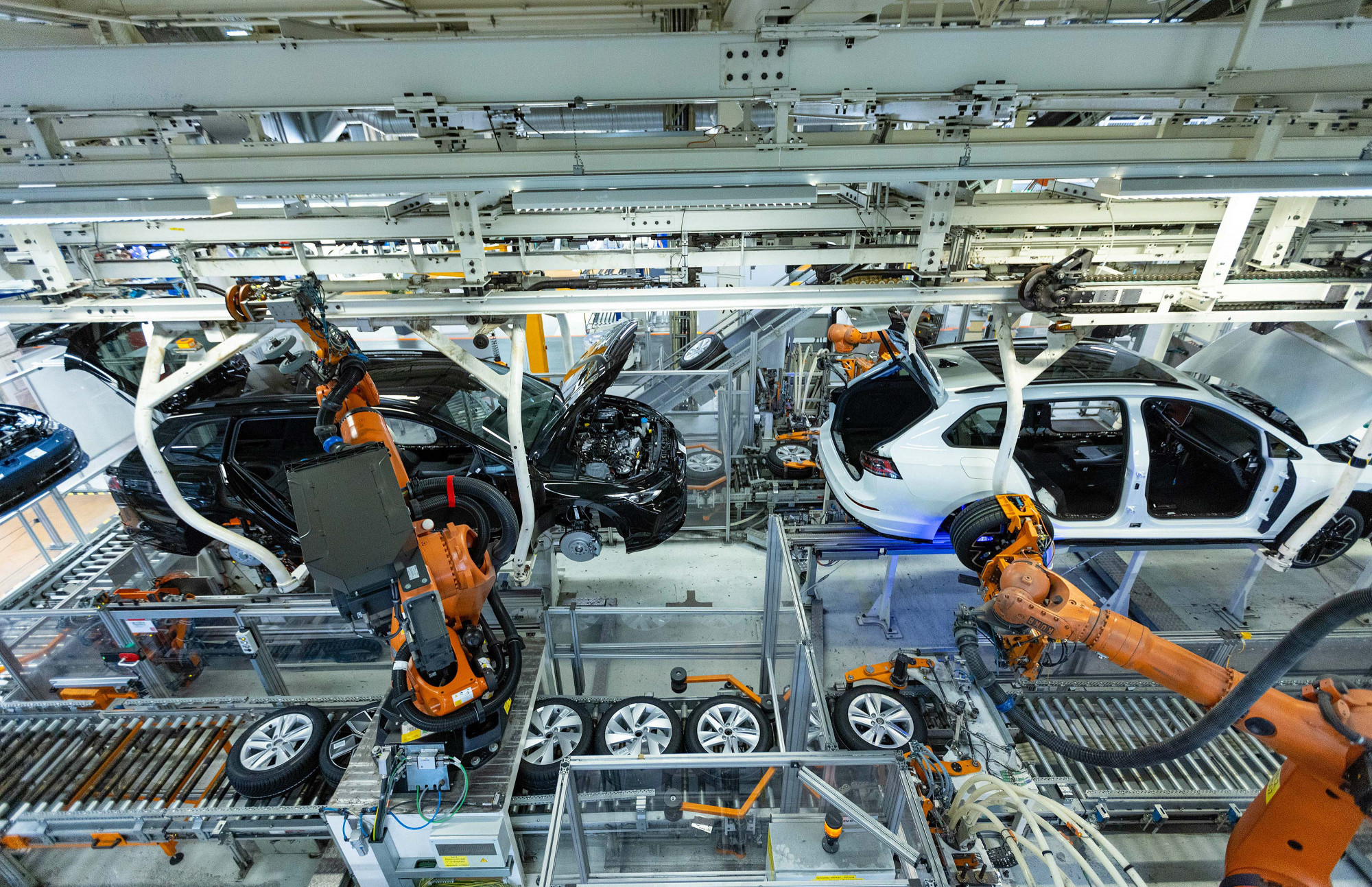 Automobili podstakli neočekivani rast nemačke industrije