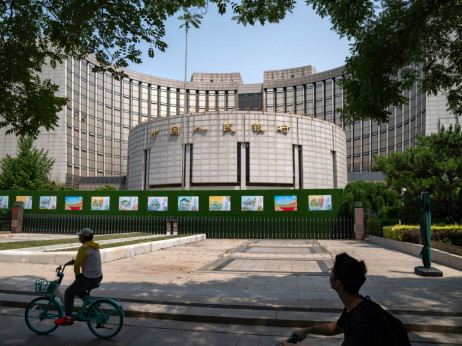 PBOC ne menja kamate, ali preduzima mere da spreči beg iz obveznica