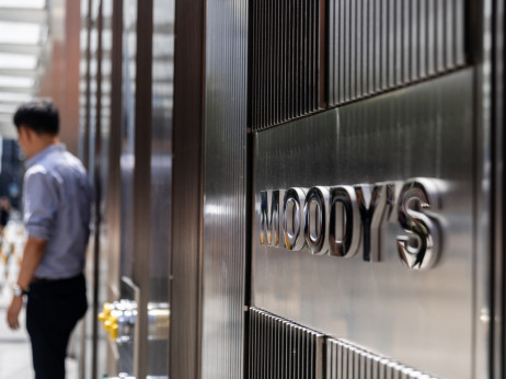 Moody’s potvrdio kreditni rejting Srbije Ba2, izgledi sniženi