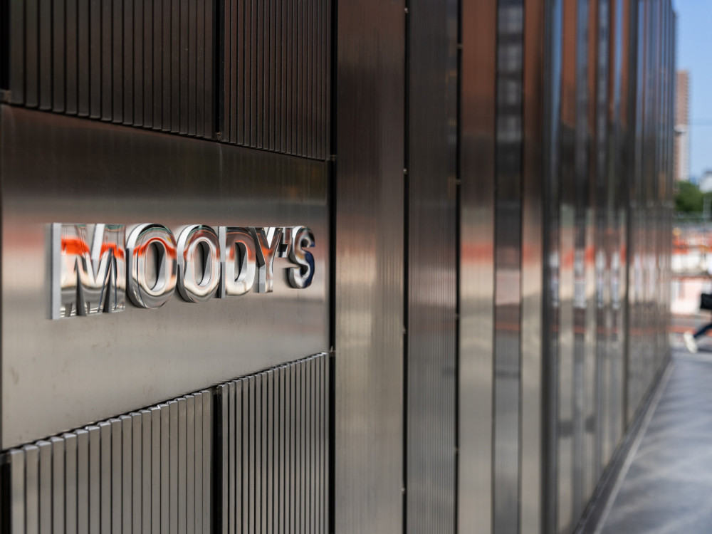 Moody's zadržao kreditni rejting Srbije na Ba2 i poboljšao izglede