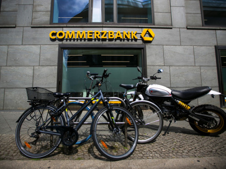 Šolc osudio 'neprijateljski' potez UniCredita prema Commerzbank