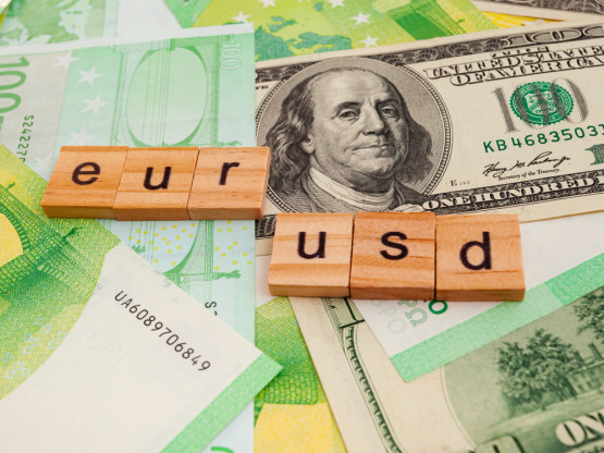 Srbija otkupljuje stari dug i izlazi na međunarodno tržište sa novim obveznicama