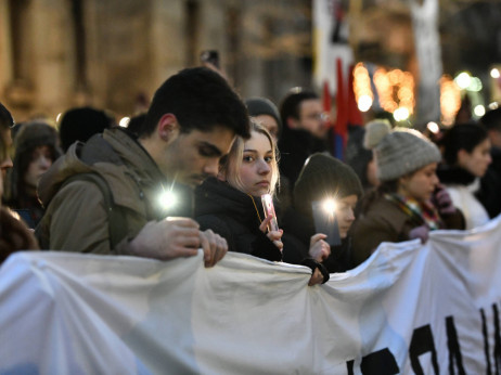 Hiljade studenata i građana ispred Ustavnog suda - protesti i u Nišu