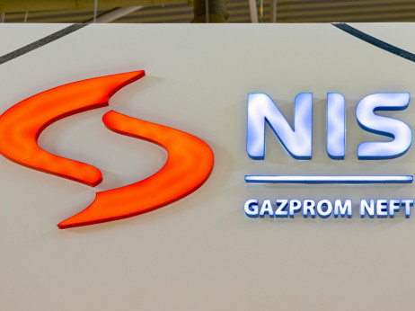 Gazprom Neft prenosi 5,15 odsto udela u NIS-u na Gazprom