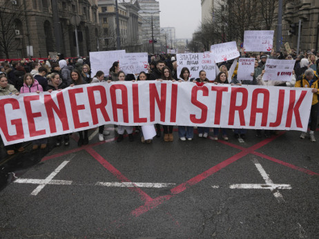 Studenti u Beogradu protest završili skupom ispred zgrade RTS-a