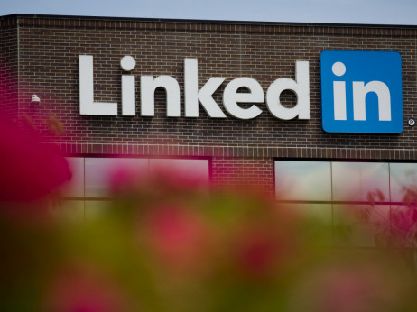 LinkedIn blokirao Apollo.io i Seamless.AI