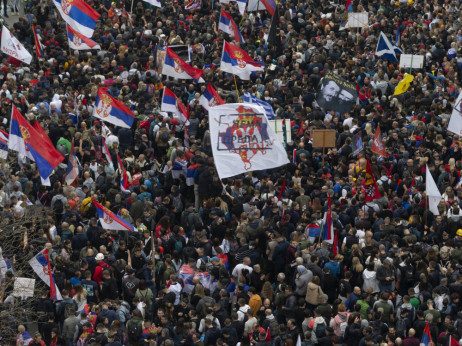 Protest '15. za 15' blokirao Beograd, studenti najavili finale u 21 sat