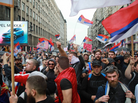 Studenti posle protesta ispred Urgentnog centra otišli do Ministarstva zdravlja