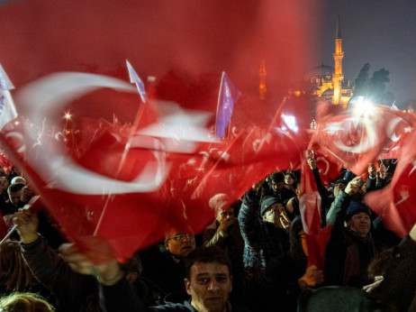 Turska ograničila ulazak u Istanbul i izlazak iz grada, kako bi suzbila proteste