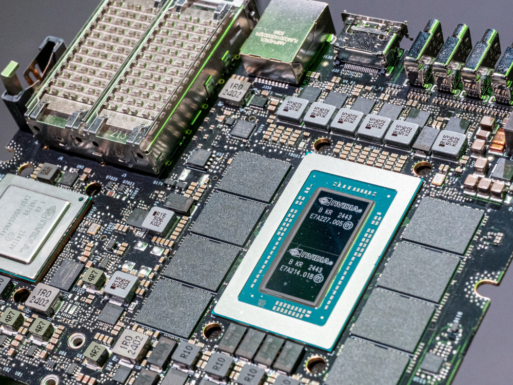 Tehnološki sektor povukao berze nadole, Powell dodao ulje na vatru