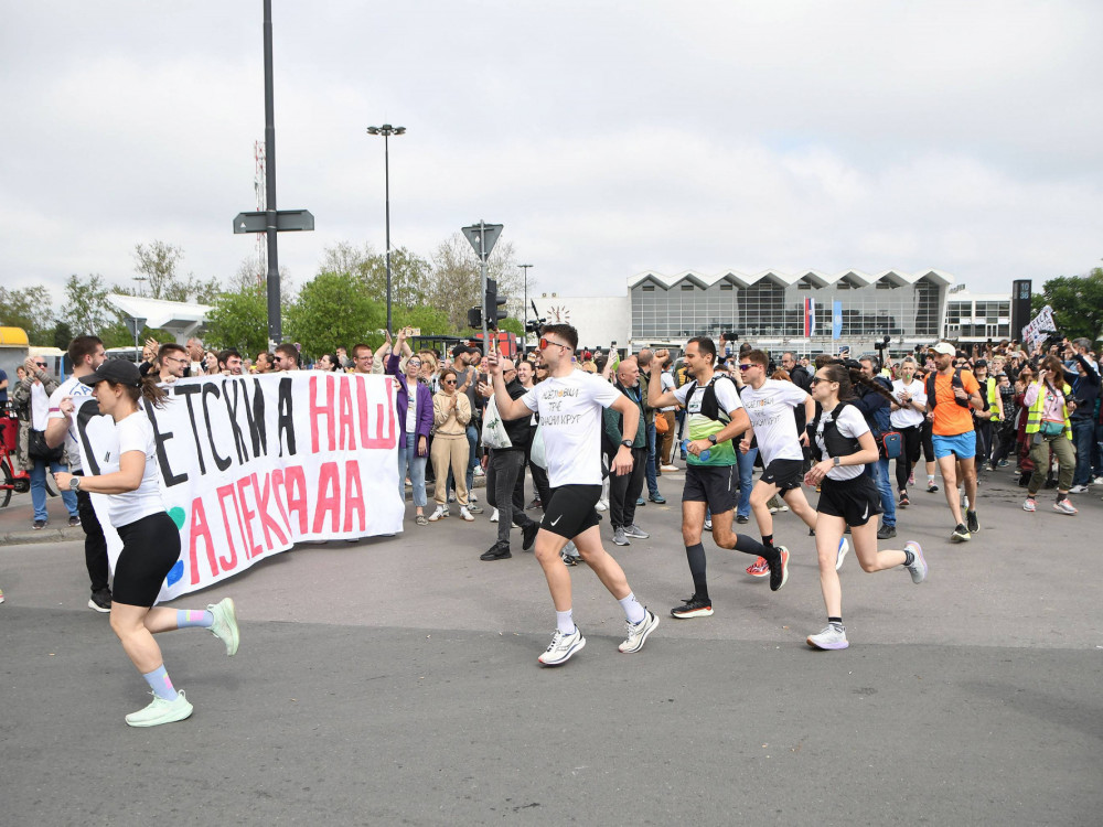 Iz blokade do Brisela - studenti trče 1.933 kilometra u znak protesta