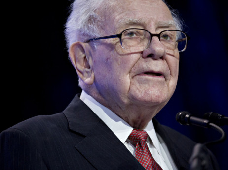 Buffett se povlači sa čela Berkshire posle šest decenija