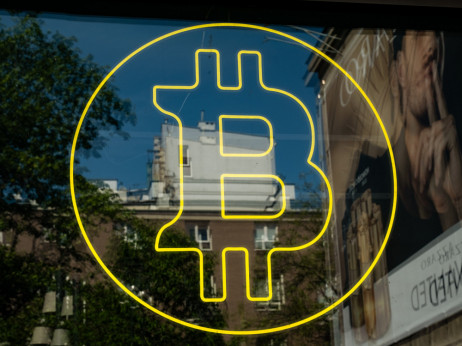 Bitcoin premašio 100.000 dolara usled popuštanja globalnih trgovinskih tenzija
