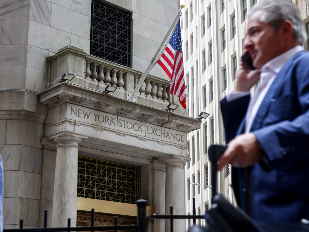 Pregled berzi - Wall Street iscrpljen, zlato nešto niže