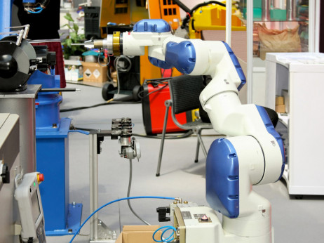 Budućnost je robotizovana – hoće li roboti zameniti radnike u Srbiji