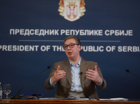 Vučić pozvao na dijalog