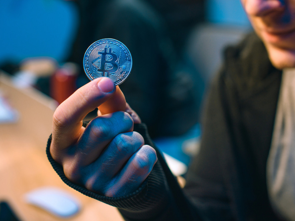 "Prljavi" kripto u Srbiji - ilegalne menjačnice, prevare i rastući rizici