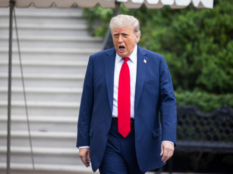 Raketiranje Irana je i Trumpov rat