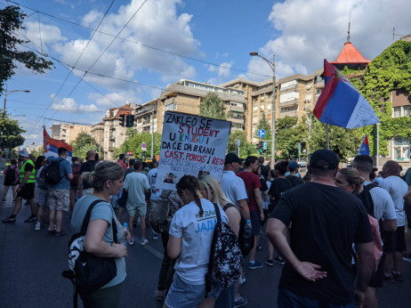 Vidovdan u znaku protesta, književne večeri i državne ceremonije