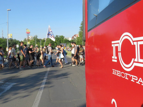 Studenti pozvali na totalnu blokadu, a država na mir