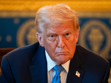 Trump zapretio carinom od 35 odsto na kanadsku robu, traži strože mere protiv fentanila