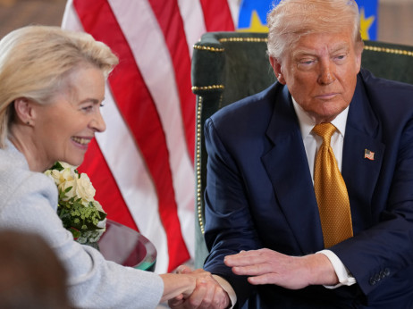 EU i SAD se dogovrile oko carina - šta je sve EU obećala Trumpu