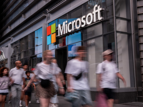 Microsoft nadmašio očekivanja, približava se tržišnoj vrednosti od četiri biliona dolara