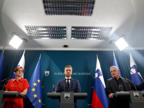 Predvolilni obračun: je Golobova vlada zgodba o uspehu ali zamujena priložnost?