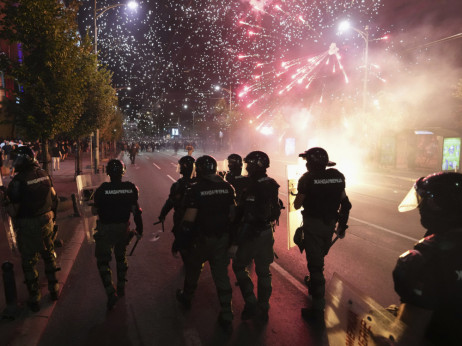 Incidenti na protestima, privedeno najmanje 37 ljudi