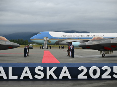 Trump i Putin stigli na Aljasku - hoće li se usaglasiti o okončanju rata