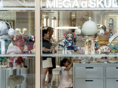 Pop Mart ima rekordni rast prodaje zahvaljujući Labubu lutkama