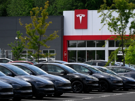 Tesla, Waymo ili Zoox- ko će pobediti robotaksi trku?