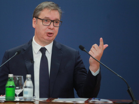 Vučić: Sve je više ljudi na skupovima protiv blokada
