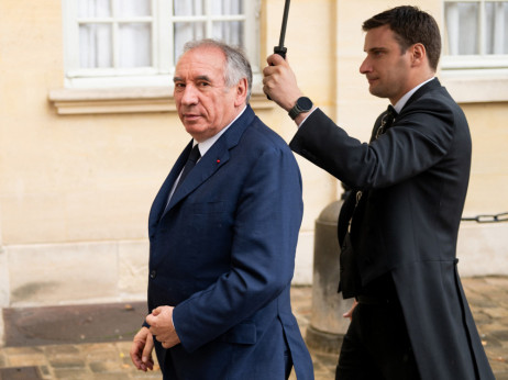 Francuski premijer na ivici smene zbog budžeta